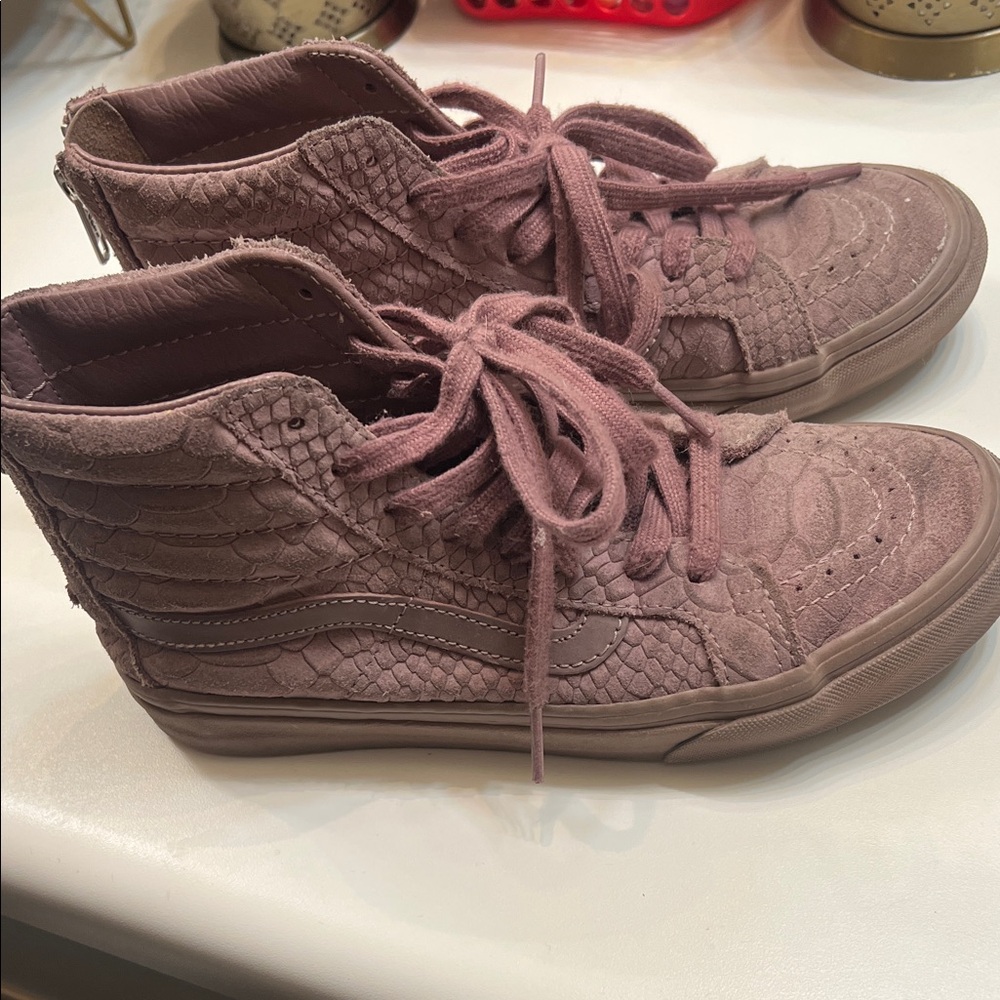 Vans Women's Textured Mauve High-Top Sneakers